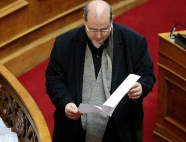 Φίλης: Είτε το 2019, είτε το 2020, οι περικοπές σε αφορολόγητο και συντάξεις θα είναι βαρύτατο πλήγμα